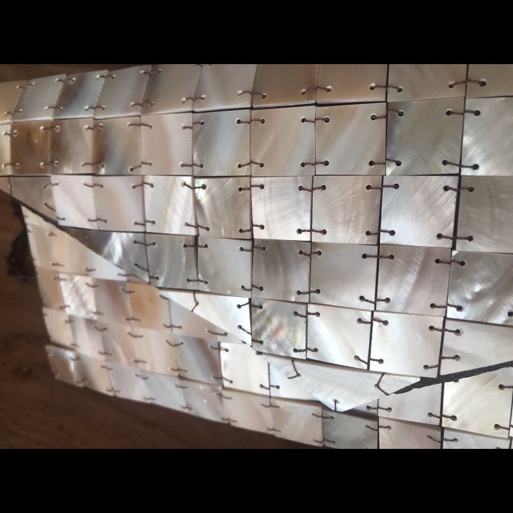 Mod By Design Shell Clutch. - image 3